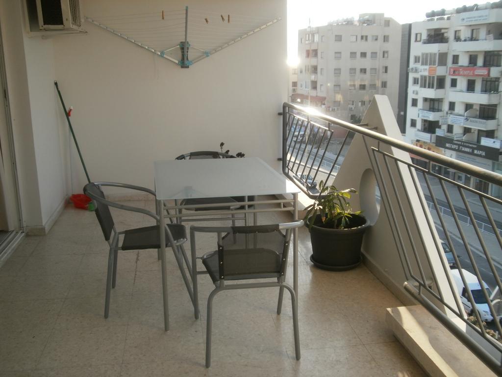 Alora Apartments Larnaca Exterior photo