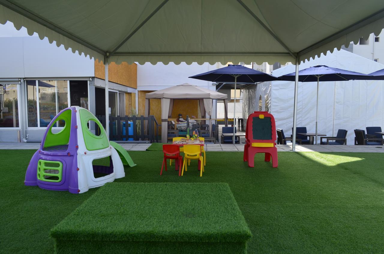 Alora Apartments Larnaca Exterior photo