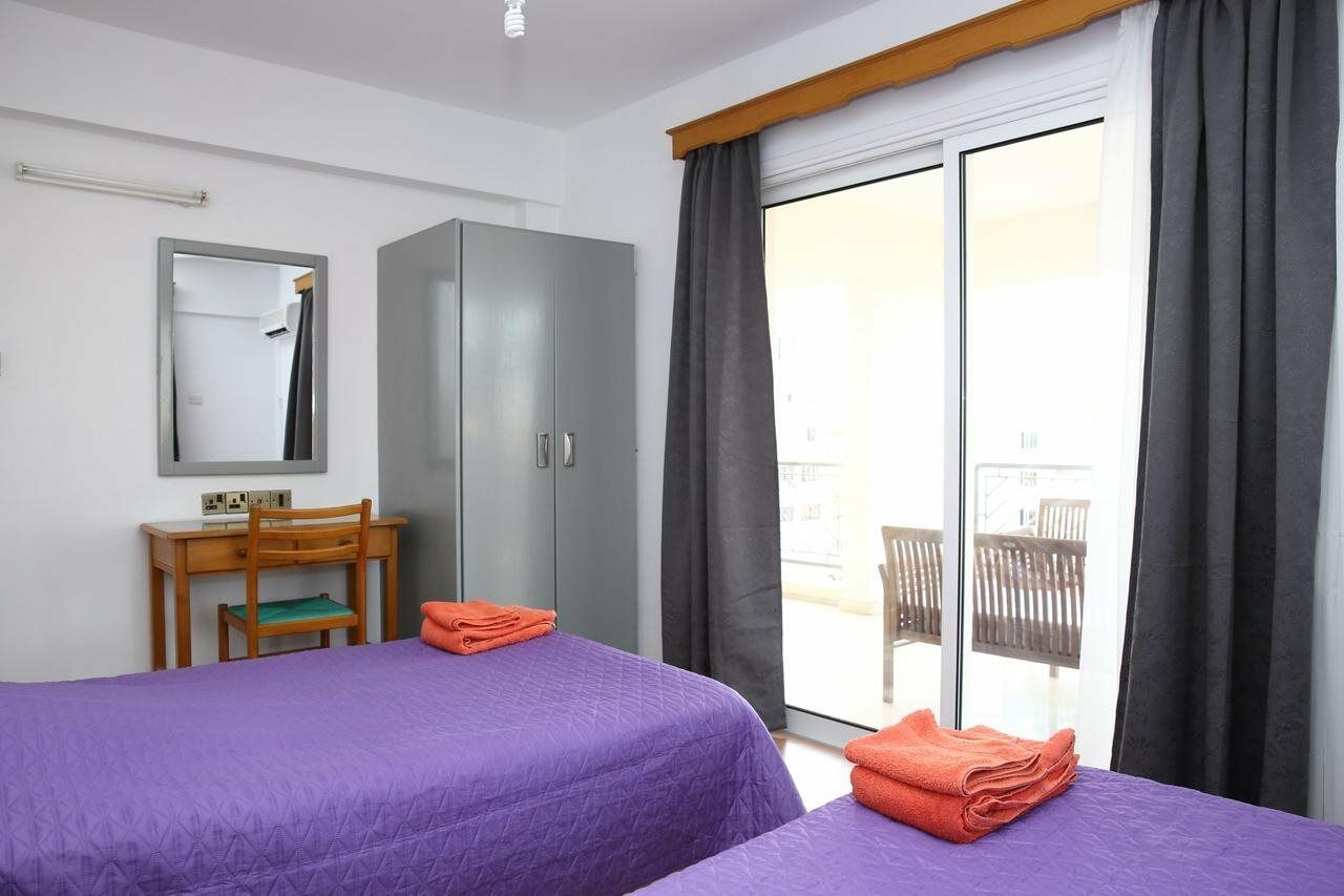 Alora Apartments Larnaca Exterior photo